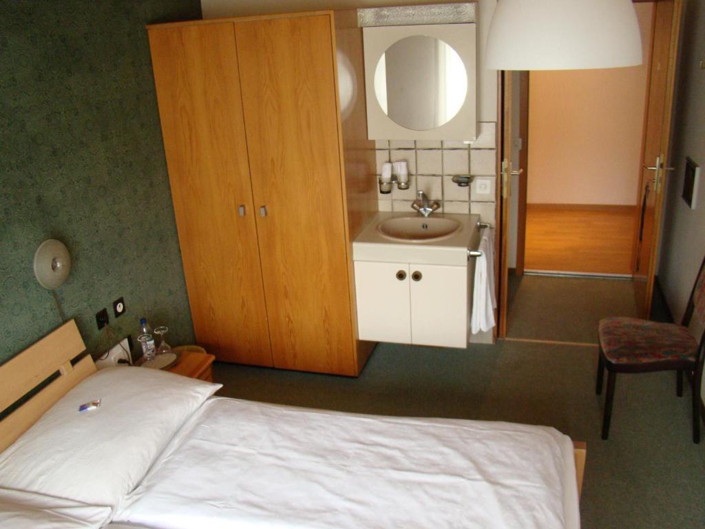 Guest House Bellerive Faulensee Exterior foto